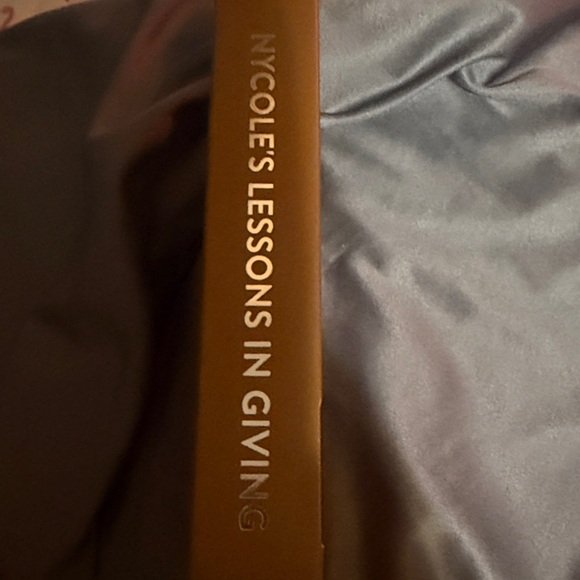 Red Aspen Nail Dashes - Picture 2 of 2